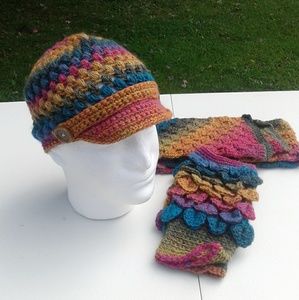 Handmade hat scarf and fingerless glove set.